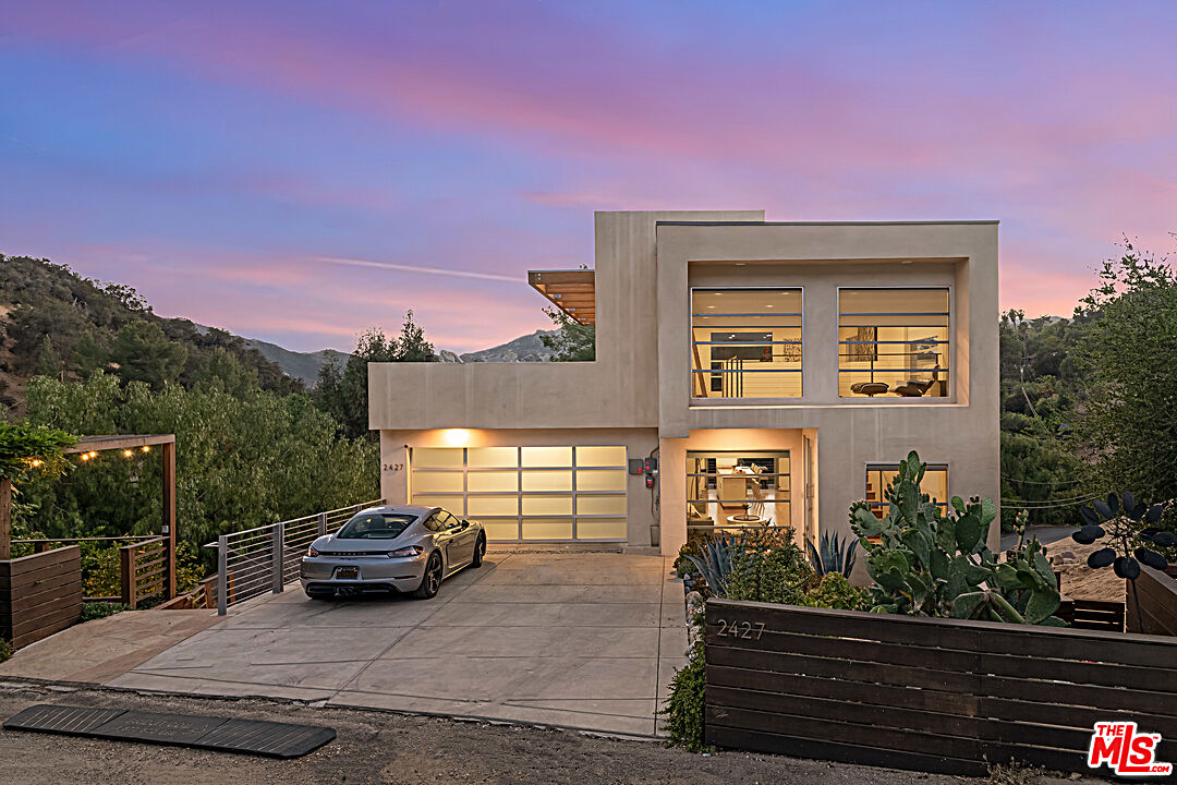 2427 Burson Rd, Topanga, CA 90290