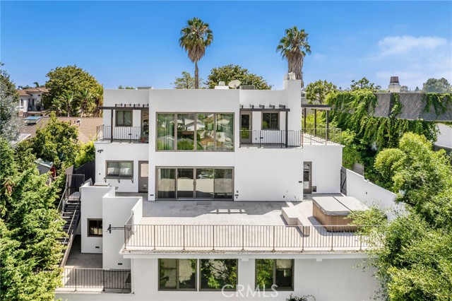 5949 Abernathy Dr, Los Angeles, CA 90045